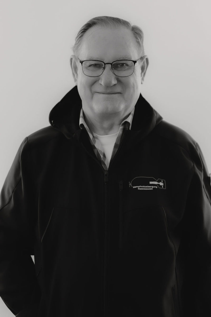 Antony Sutton normal